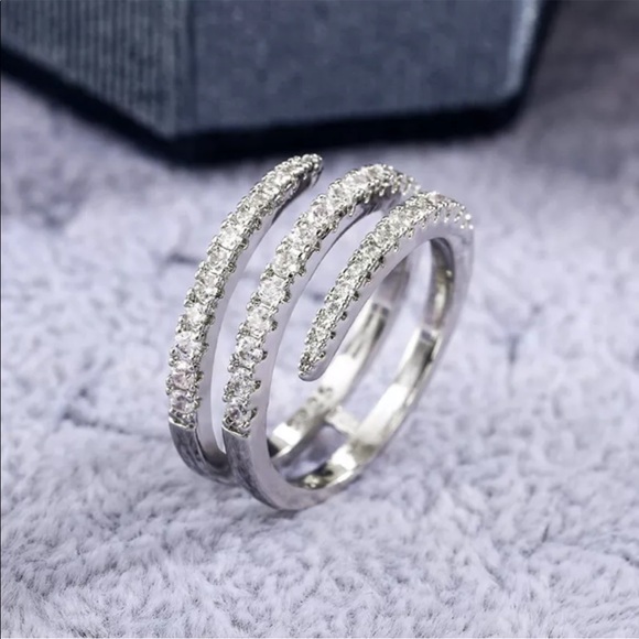 NEW 925 STERLING SILVER RING - Picture 7 of 7